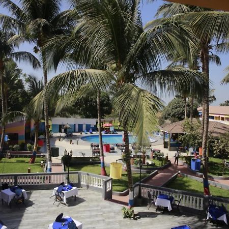 Mansea Beach Hotel Kololi Ngoại thất bức ảnh