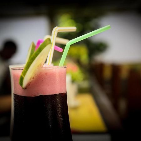 Mansea Beach Hotel Kololi Ngoại thất bức ảnh