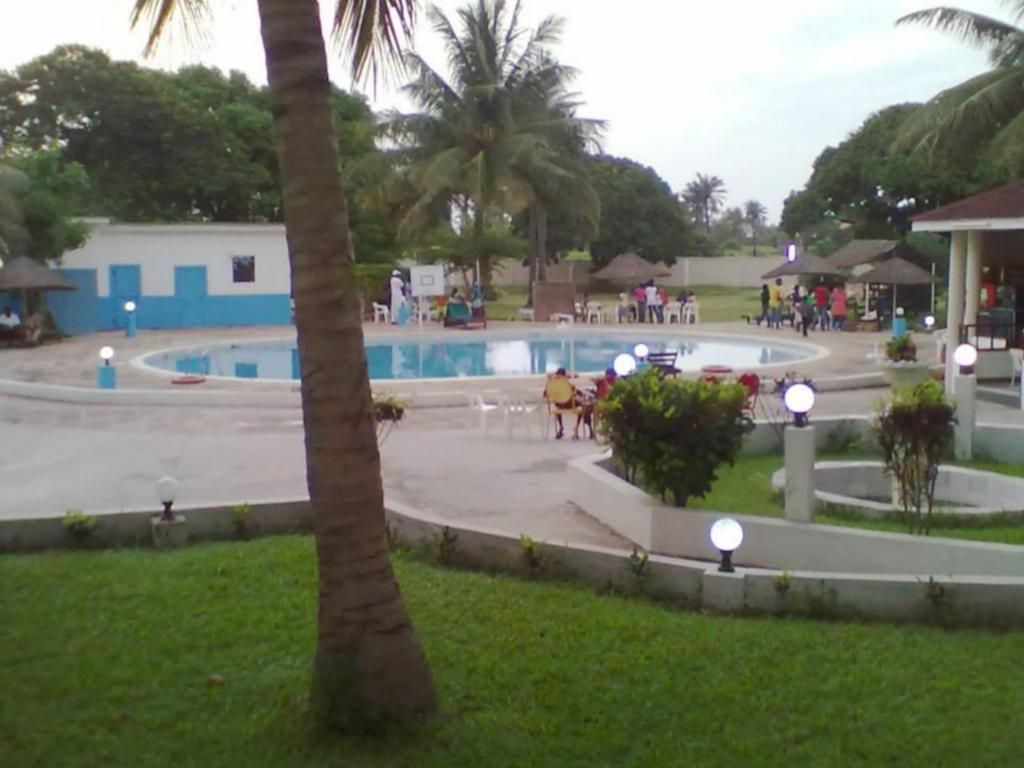 Mansea Beach Hotel Kololi Ngoại thất bức ảnh