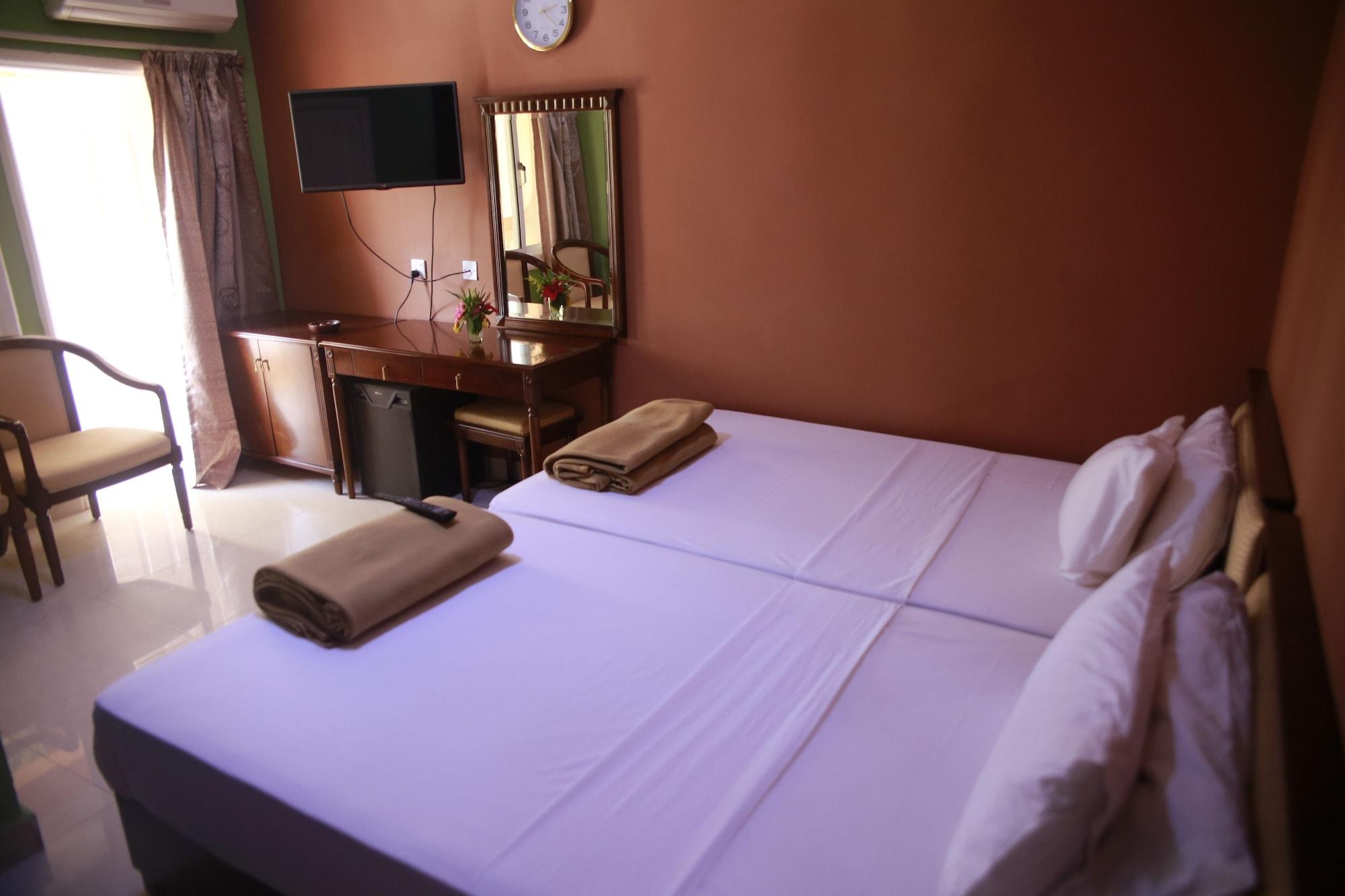 Mansea Beach Hotel Kololi Ngoại thất bức ảnh
