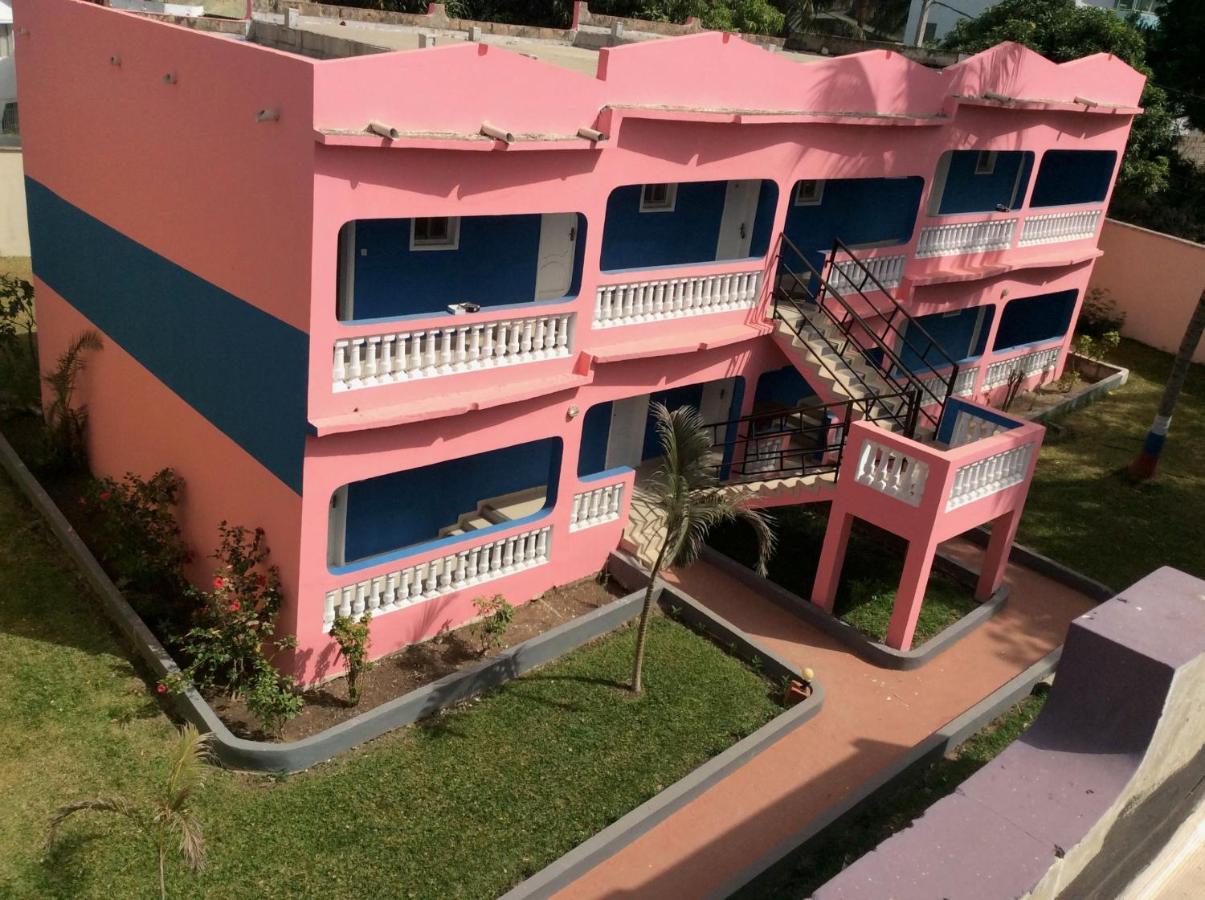 Mansea Beach Hotel Kololi Ngoại thất bức ảnh