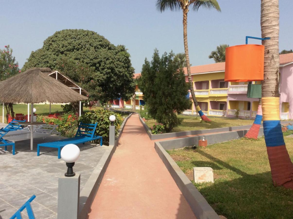 Mansea Beach Hotel Kololi Ngoại thất bức ảnh