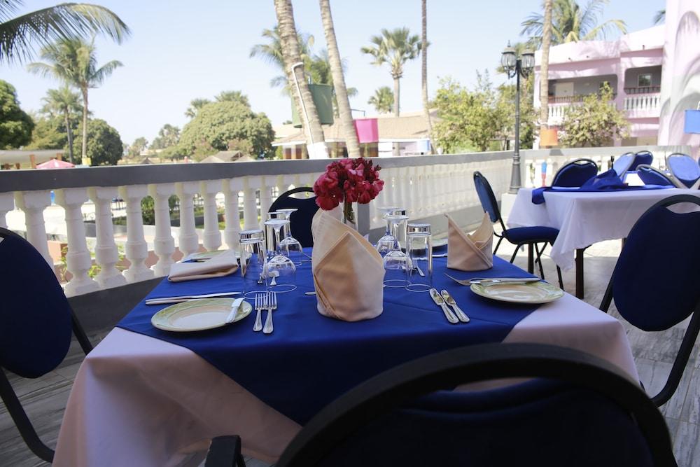 Mansea Beach Hotel Kololi Ngoại thất bức ảnh