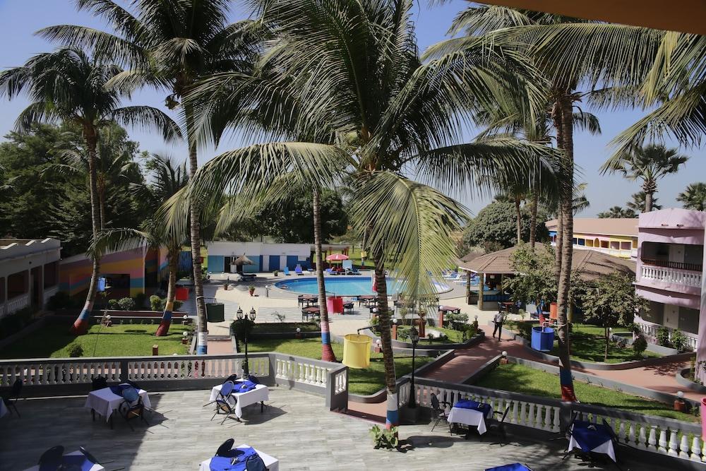Mansea Beach Hotel Kololi Ngoại thất bức ảnh